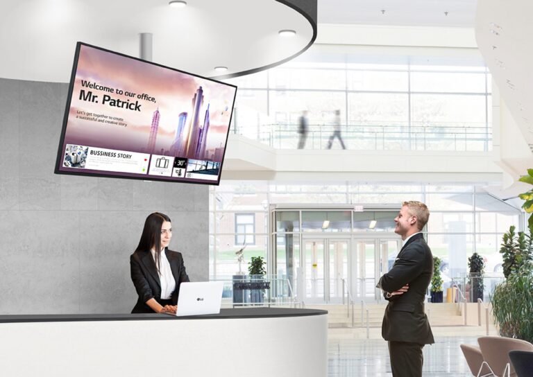 Wall-Mounted-Digital-Signage-Displays2-01-scaled.jpg